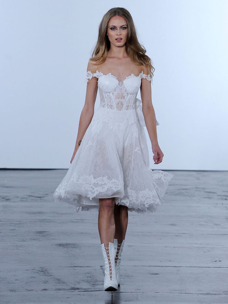 Pnina Tornai Fall 2018 Collection: Bridal Fashion Week Photos