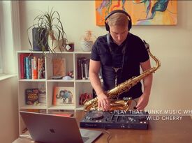 Taylor Field - Sax, Singer & DJ - Saxophonist - Ridgewood, NY - Hero Gallery 4