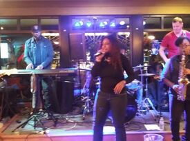 Trish May and The Blu Jayz Band - Cover Band - Biloxi, MS - Hero Gallery 4