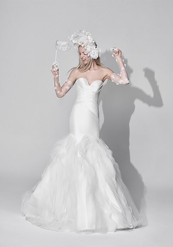 Vera wang hotsell fishtail wedding dress