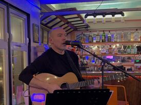 Rick Molloy - Singer Guitarist - Seattle, WA - Hero Gallery 2