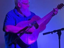 Phil Thomas Music - Singer Guitarist - Vinton, IA - Hero Gallery 3