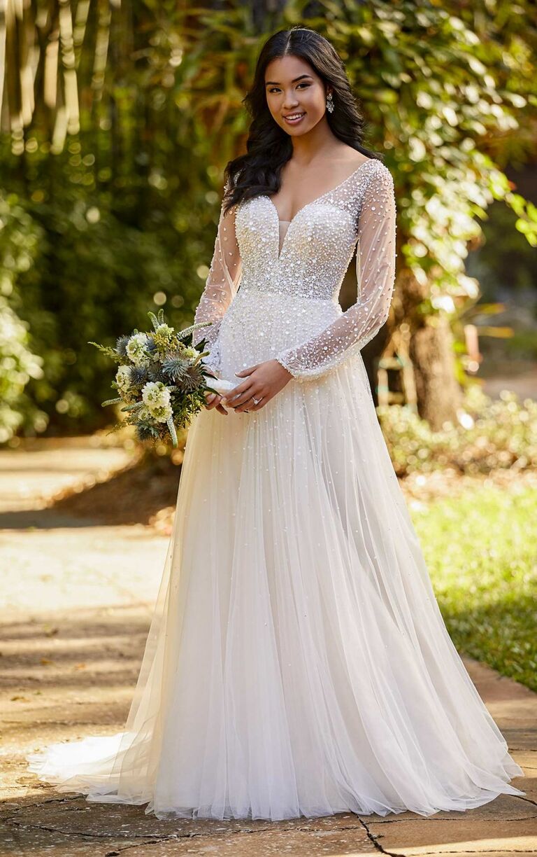 Bridal Embellished Cap Sleeve Satin Bodice Wedding Gown w/ Scallop