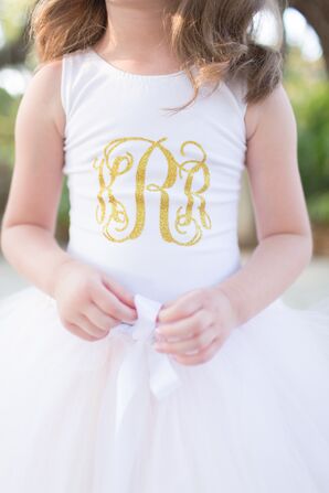 flower girl with converse