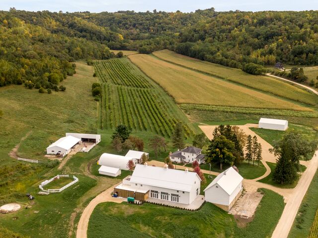 Willow Brooke Farm | Reception Venues - The Knot