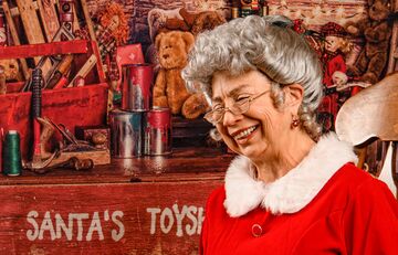 Mrs. Claus - Santa Claus - Albuquerque, NM - Hero Main