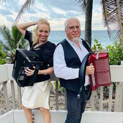 Dueling Accordions and Worldbeat Band, profile image