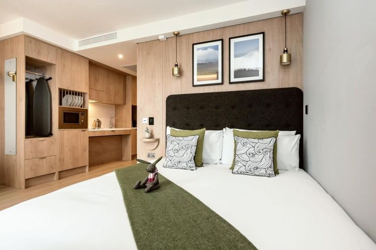 Wilde Manchester City Centre, 3 Dickinson Street, Manchester, M1 4LF