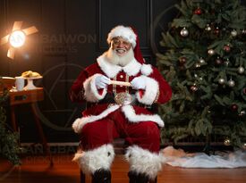 Bayou St Nick - Santa Claus - New Orleans, LA - Hero Gallery 3