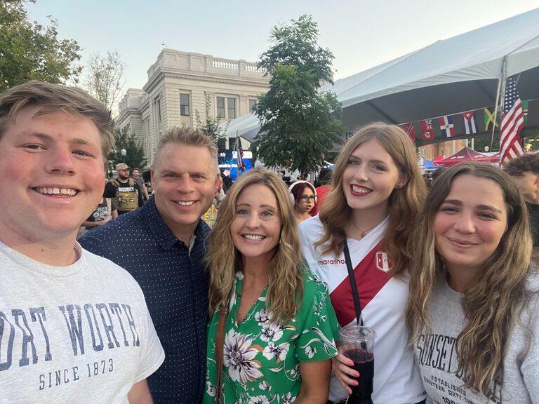 Soon after Tyler's parents came out to Utah and Mia got to meet them and they loved her!