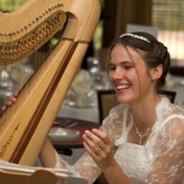 Joyful Harpist - Harpist - Osseo, WI - Hero Main