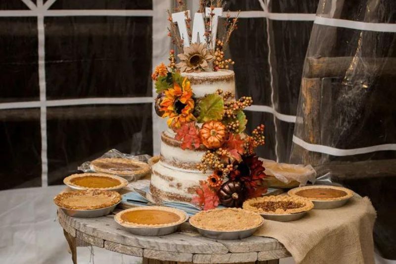 Thanksgiving theme ideas - pie swap