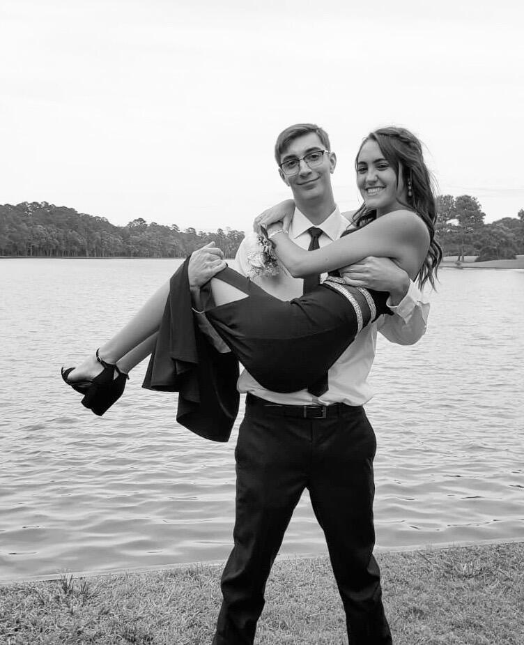 We started dating!!