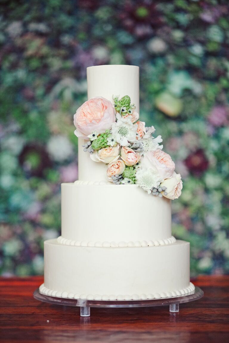 How To Decorate Your Cake With Fresh Flowers