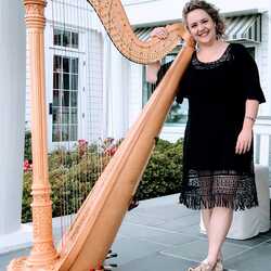 Zoe Coppola, harpist, profile image