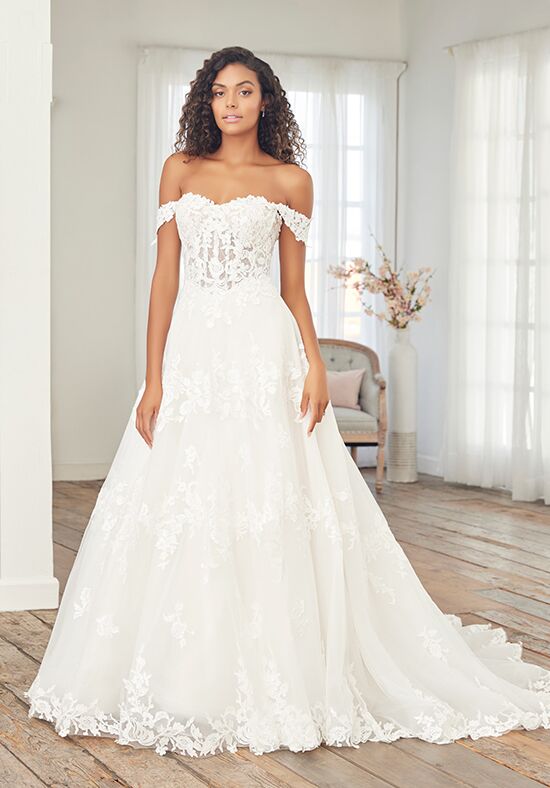Adrianna Papell Platinum 31245 Wedding Dress | The Knot
