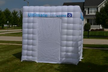 Ultimate Foto by Funtime Services - Photo Booth - Oswego, IL - Hero Main