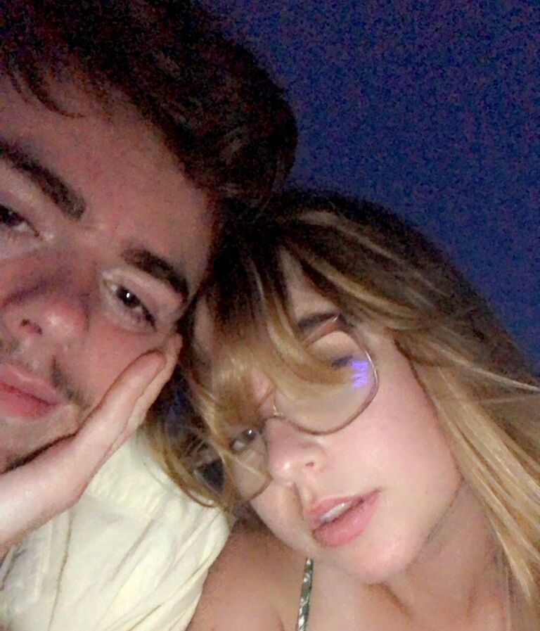 On June 1st, David took Aleah out for a beautiful dinner in downtown Portsmouth, after meeting online beforehand. The chemistry was undeniable, both say that they knew they would get married, just after one date! Just 5 days later, David knew he wanted to make it official, and so they started dating. 