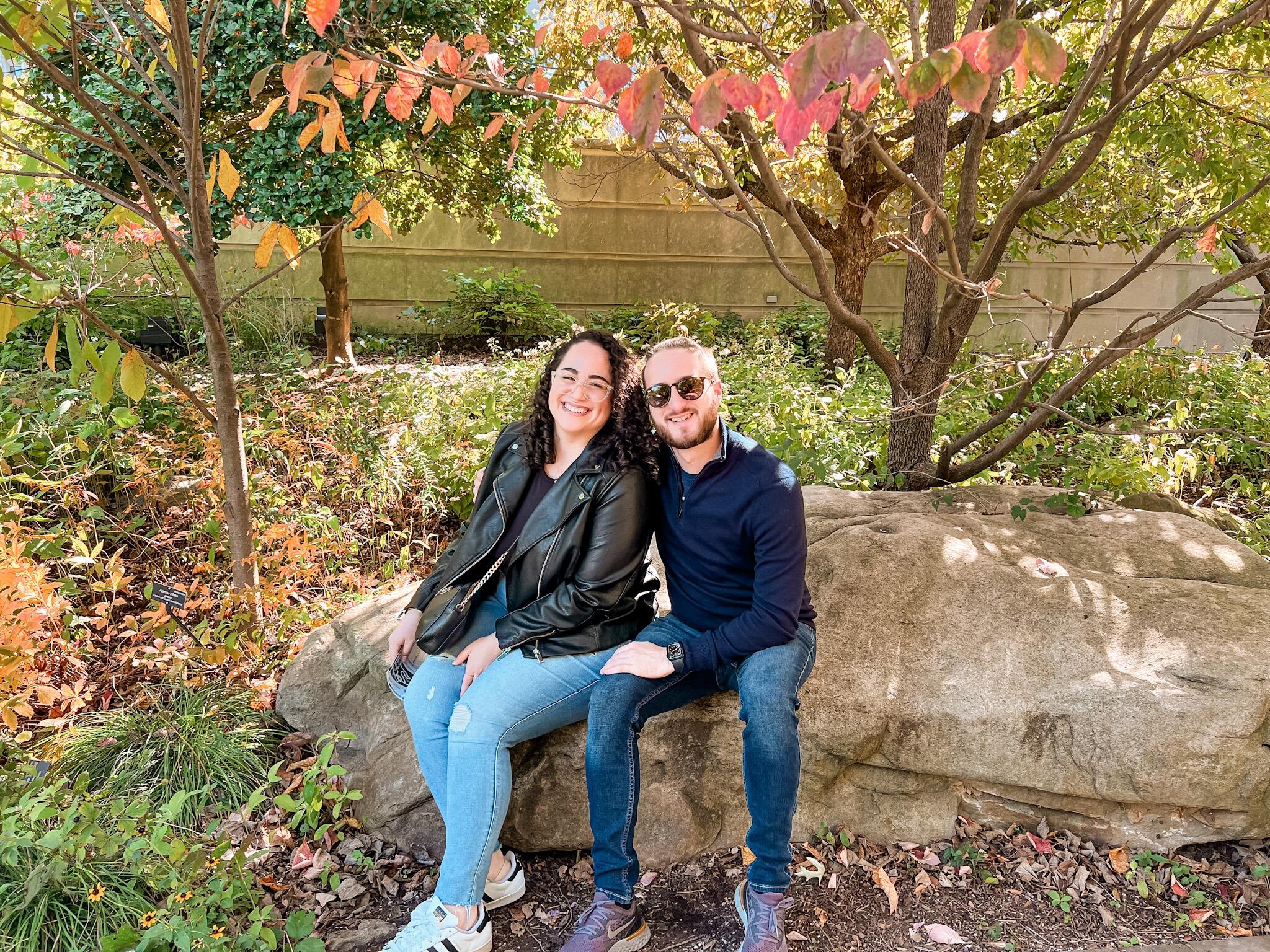 Their first fall as Washingtonians. • Su primer otoño como residentes de Washington.