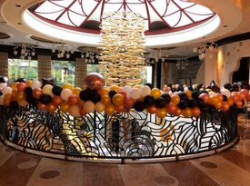 Balloons With A Twist - Balloon Decor - Balloon Decorator - Las Vegas, NV - Hero Gallery 4