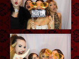 Best Hollywood Photo Booths - Photo Booth - Simi Valley, CA - Hero Gallery 3