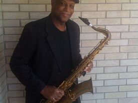 JustMel - Saxophonist - Austin, TX - Hero Gallery 2