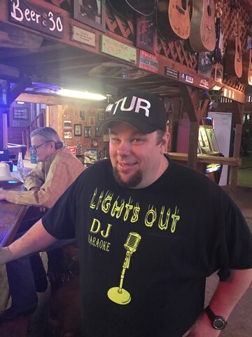 LIGHTS OUT DJ/KARAOKE - DJ - Dallas, TX - Hero Main