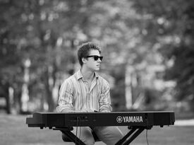 Jonathan Danis - Pianist - Nashville, TN - Hero Gallery 4