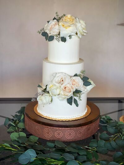 Wedding Cake Bakeries in Phoenix, AZ - The Knot