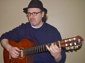 Vincent Pace - Classical Guitarist - Toronto, ON - Hero Gallery 4