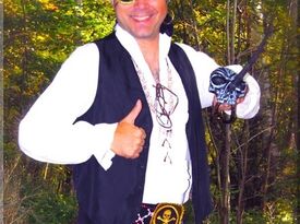 MAGICAL ENTERTAINER VINCENT - Magician - Toronto, ON - Hero Gallery 3