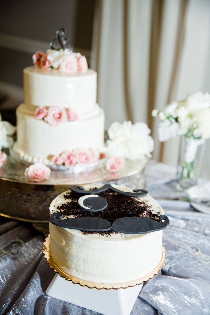 Wedding Cake And Maryland Themed Groom S Cake