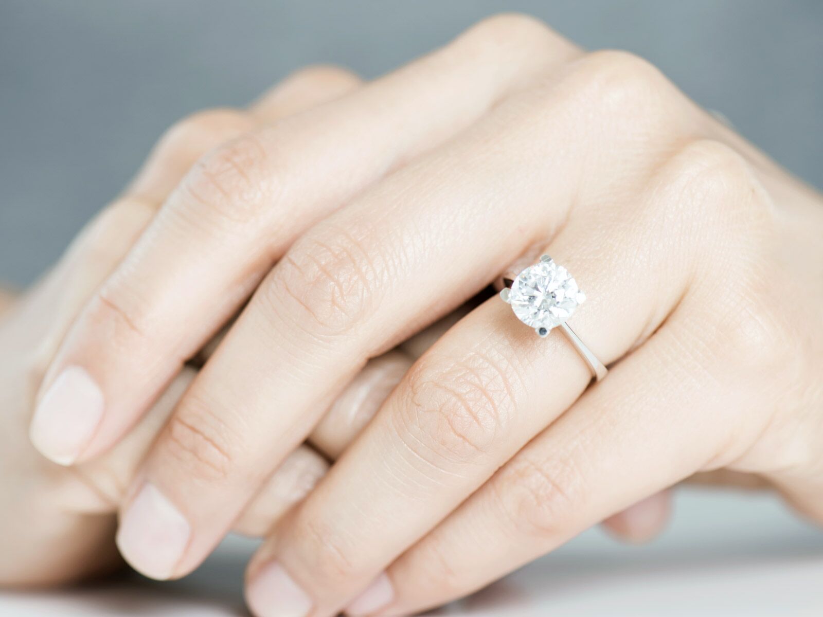solitaire engagement ring