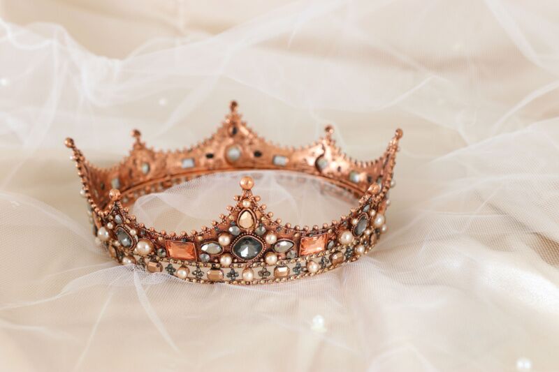 Let's add a tiara Princess Diaries themed party ideas