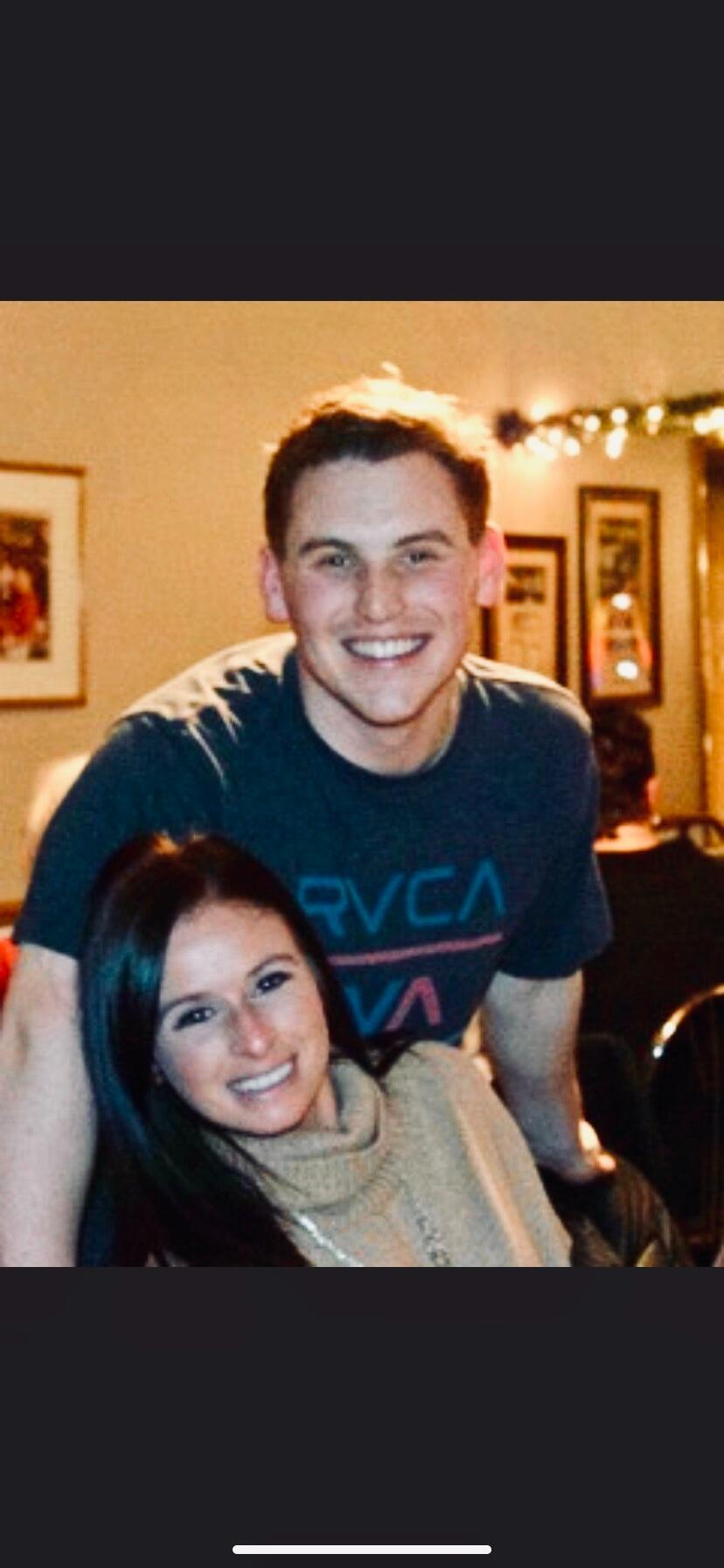 Our first date was at a mexican resturant where David proceeded to join Ashley out with her friends after. At the bar Fleetwood Mac was playing, when David said he "loved this band" Ashley responded with Macwood Fleet is my favorite band too (AWKWARD)!
