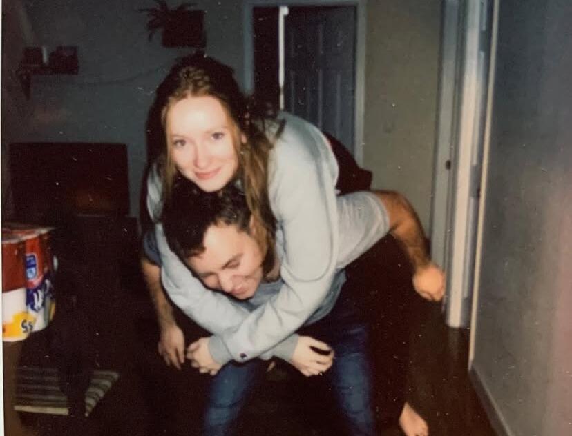 Ashley's turn to graduate. She made the brave choice to move in with Drew and his two messy boy roommates (hi Matt and Chris) in a tiny apartment out in Ridgewood, Queens NY. 