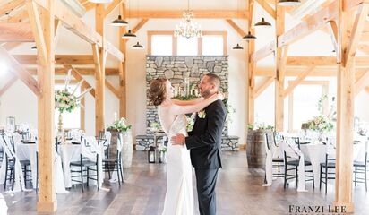 Fox Meadow Barn At Cloverdale Farm Top Winchester Va Wedding Venue