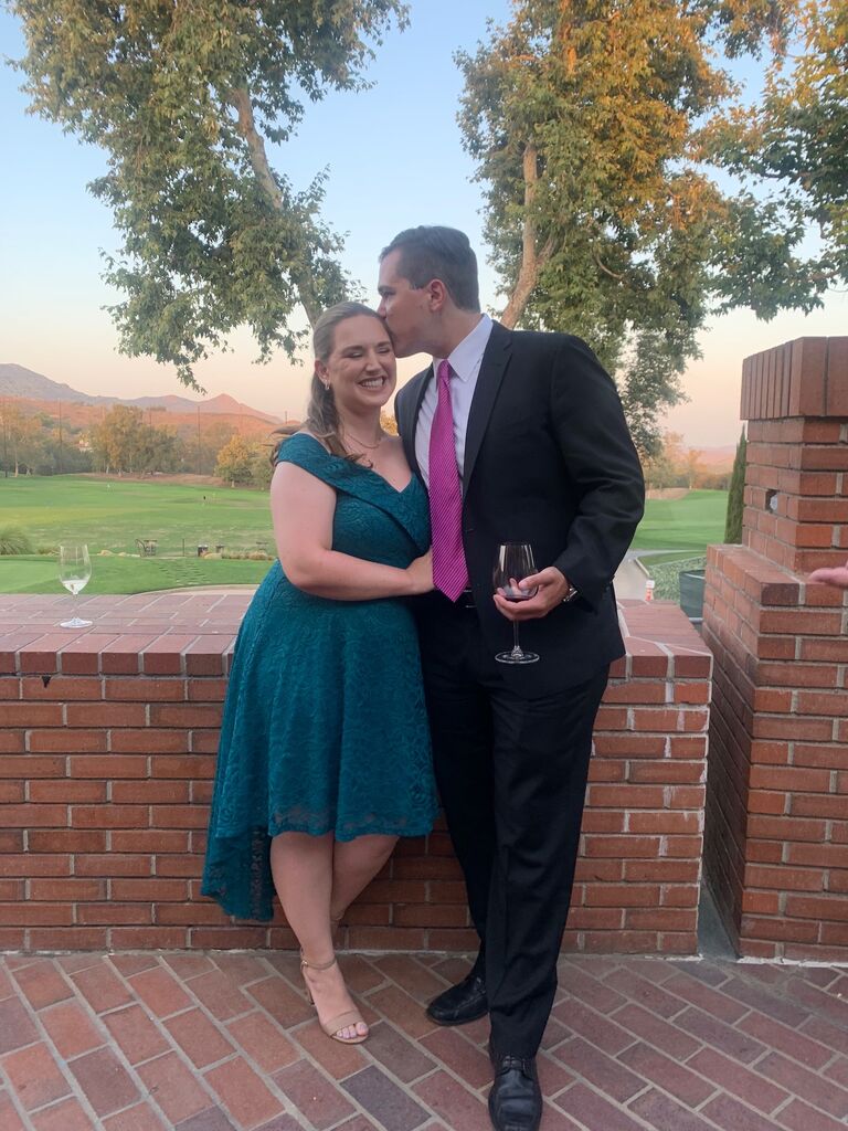 At a New Year's Eve party (hosted by groomsman Andrew Cohen), Alexander and Hannah shared their first kiss at midnight -- their lives together began as the year 2016 did.