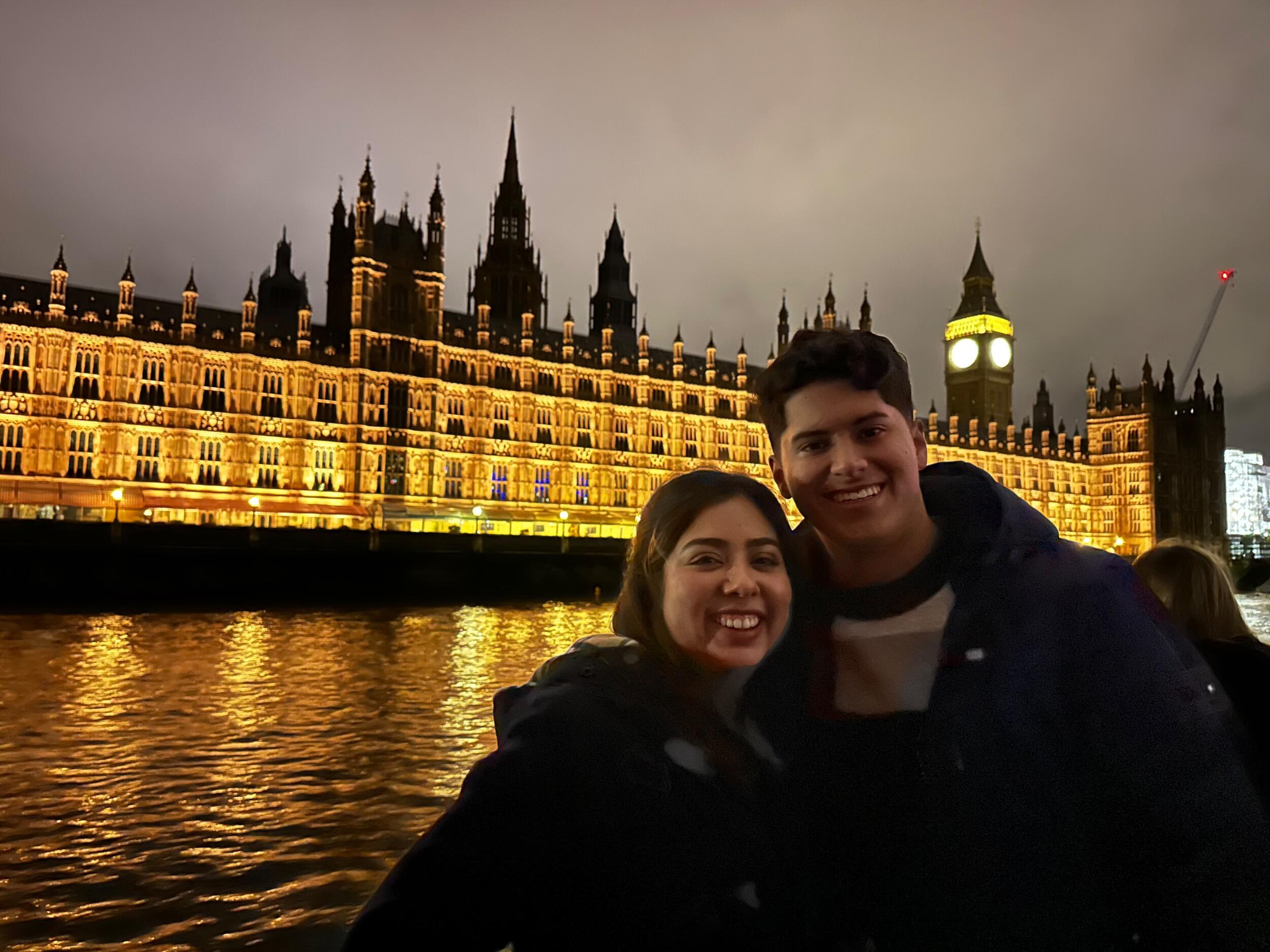 New Year’s in London
One of our favorite travel memories:
Celebrating New Year’s in London with together without family — a night full of joy, fireworks, and unforgettable moments. 🎆🇬🇧