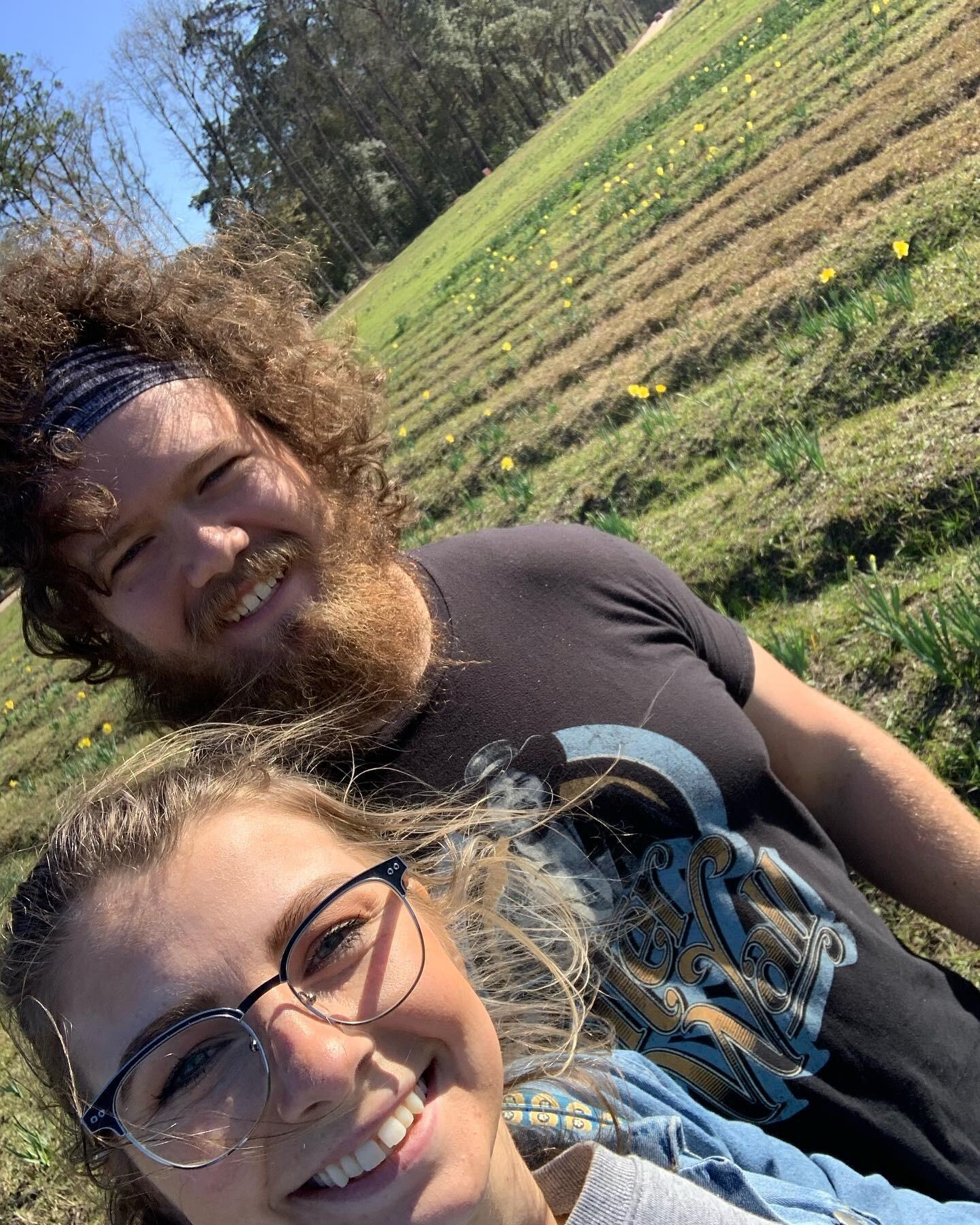U-Pick Daffodils in Bluffton. Michael and Kayla moved in to their apartment. 