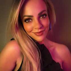 Kristen Carelle, profile image