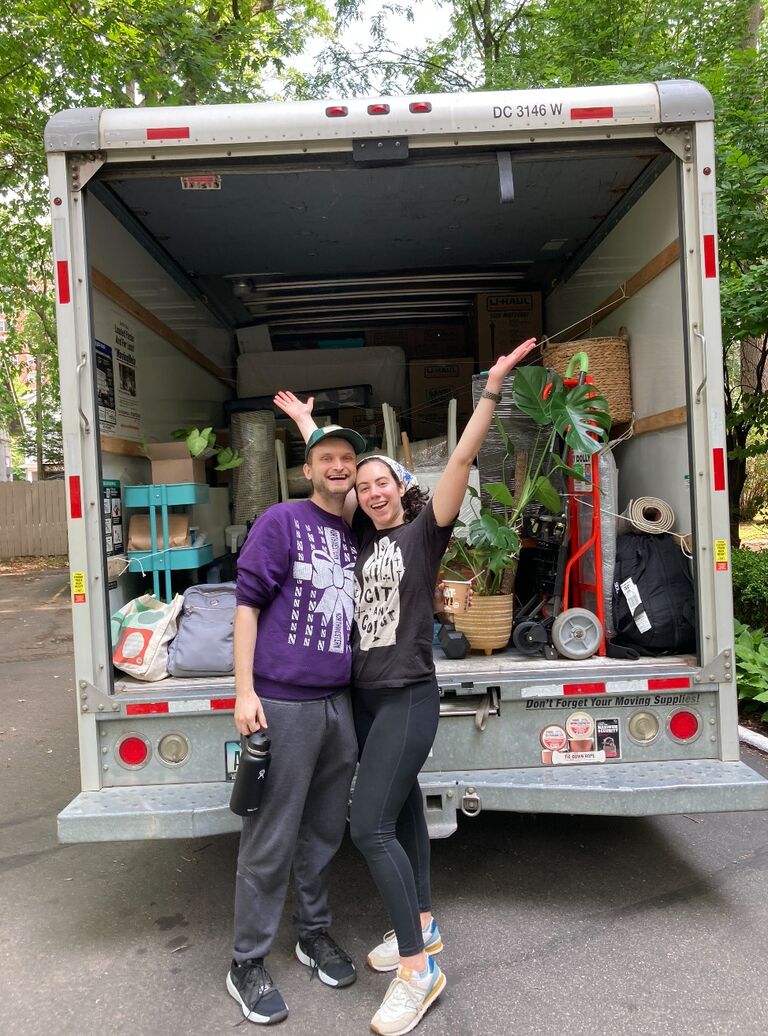We then packed up and got ready to move back to the greatest city in the world, Chicago! {Fun Fact: Alexa's dad, Ralph, was an absolute superstar helping with this move and we are eternally grateful to him.} 
