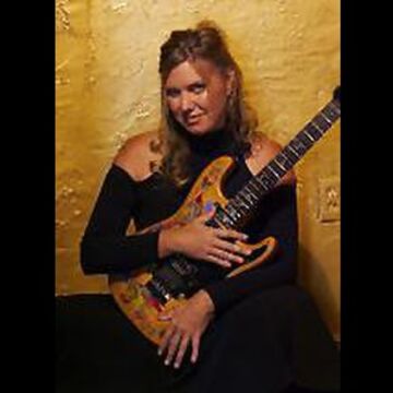 Lisa Baker - Jazz Guitarist - Chicago, IL - Hero Main