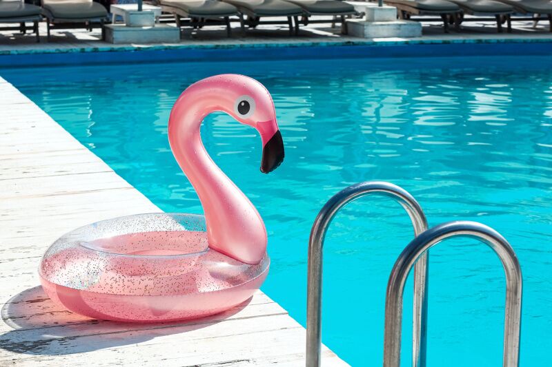 Flamingo floats - pink party ideas