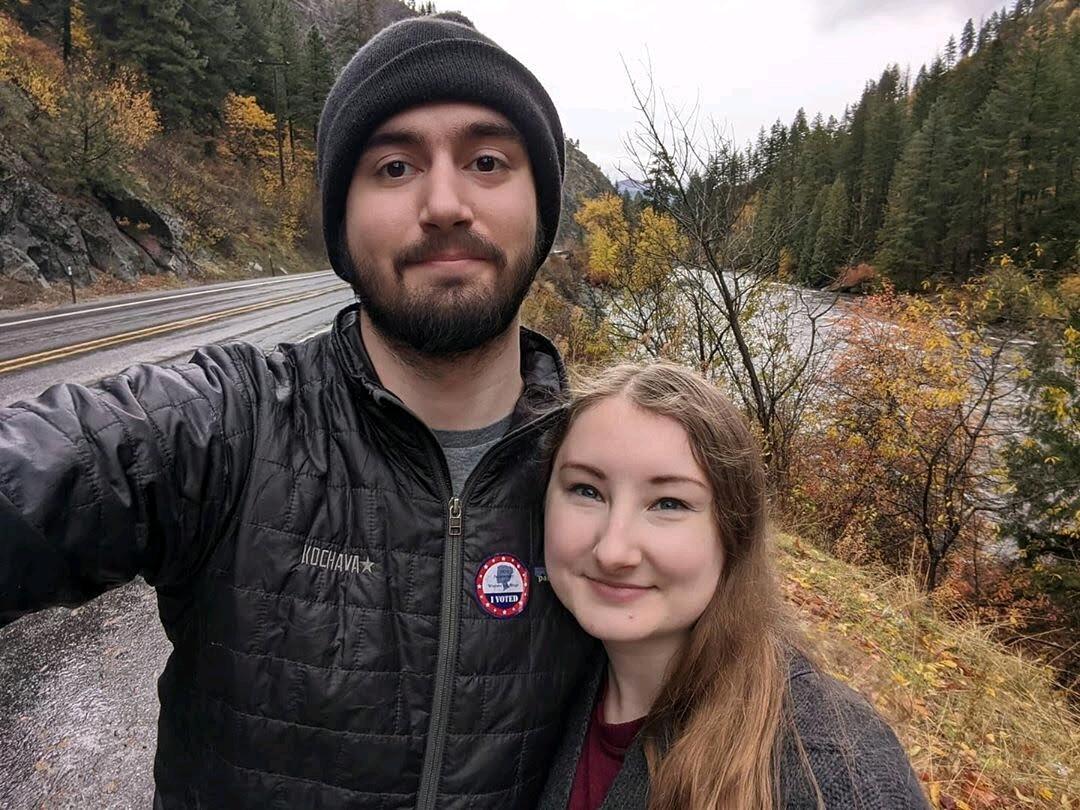 First road trip! Bruce had shown Anna around his hometown of Sandpoint quite a lot, so Anna wanted to show Bruce around her childhood hometown of Wenatchee and the surrounding area. They drove around town, went for a walk in Anna's old neighborhood, and visited Leavenworth and the Wenatchee Valley. They also confirmed that they could still get along after a whole day in the car together!