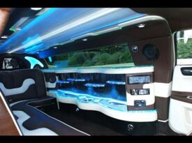 Best Rate Limousine Service - Event Limo - Salem, OR - Hero Gallery 4