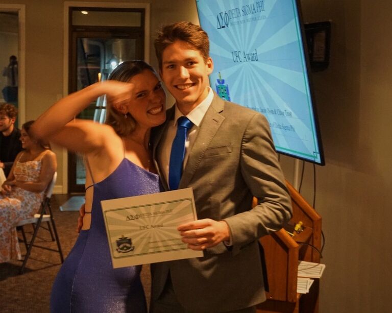 They finally were able to wear their prom outfits to a Delta Sig formal. During this semester Jacob lavaliered Chloe and she became a "brother" of the house. 