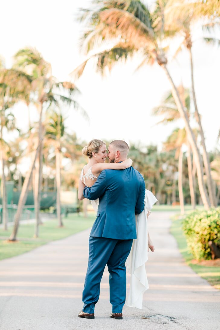 A Beach Chic Wedding At The Hillsboro Beach Lighthouse In Florida