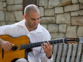 Doug Anthony - Classical Guitarist - Austin, TX - Hero Gallery 1