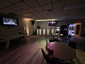 Edwards Entertainment LLC - DJ - Charles City, VA - Hero Gallery 4